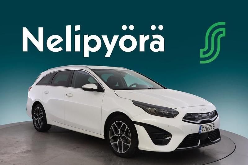 Käytetty Kia Ceed Sportswagon Premium 105 HP (77 kW) 2022 Valkoinen Farmari