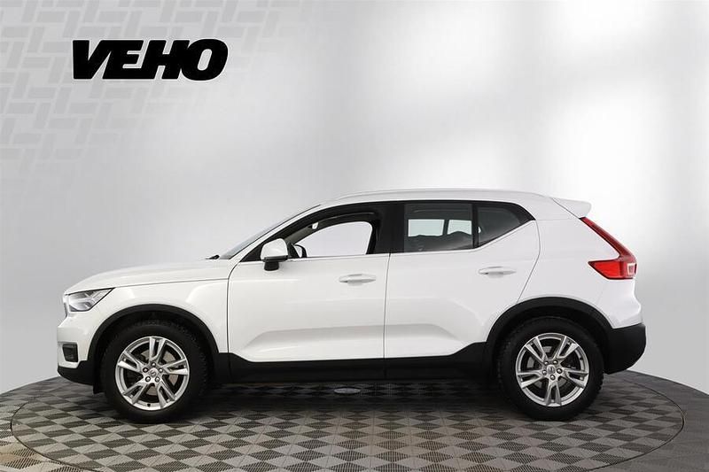 Käytetty Volvo XC40 Inscription 190 HP (139 kW) 2018 Valkoinen Katumaasturi