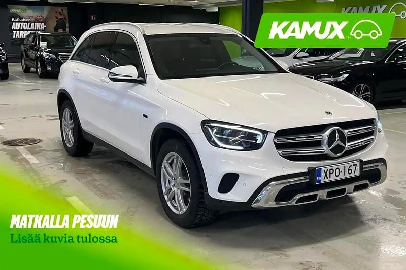 Valkoinen Käytetty 2021 Mercedes GLC300e Business Katumaasturi | 26 900 € (Hyvä tarjous) - Kuva 1/4