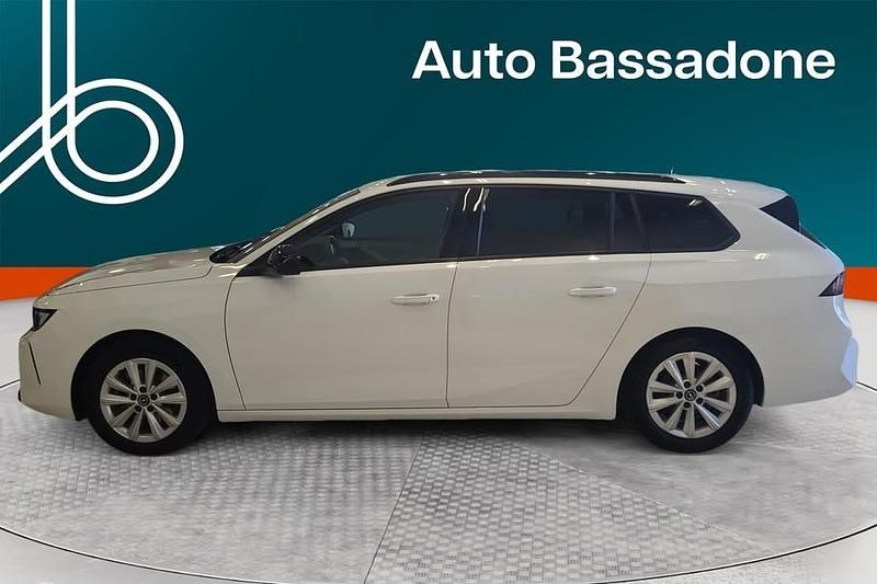 Käytetty Opel Astra Edition 136 HP (100 kW) 2024 Farmari