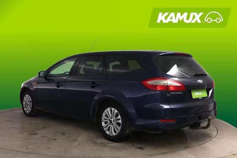 Käytetty Ford Mondeo Titanium 150 HP (110 kW) 2010 Sininen Viistoperä