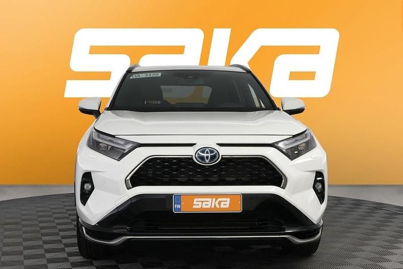 Käytetty Toyota RAV4 Hybrid Active 306 HP (225 kW) 2022 Katumaasturi