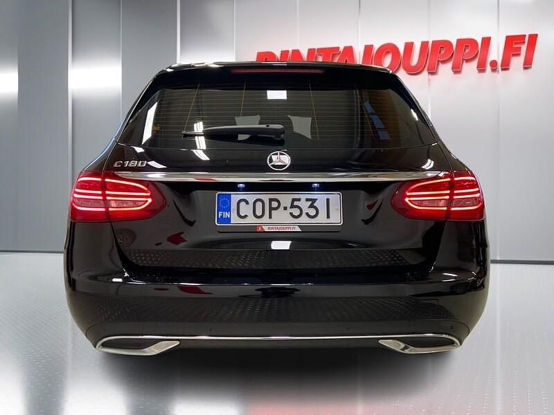 Käytetty Mercedes C180 Edition 156 HP (114 kW) 2020 Farmari