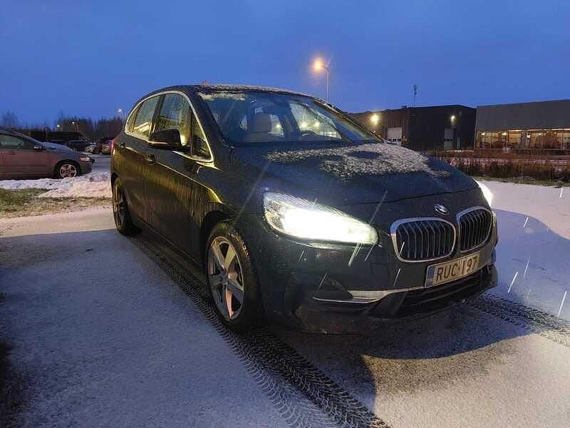 Käytetty 2019 BMW 225 Active Tourer Luxury Line Tila-auto | 17 800 € (Perustarjous) - Kuva 1/3