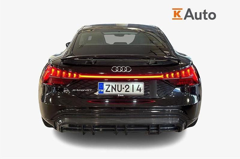 Käytetty Audi e-tron GT quattro 350 kW (476 HP) 2021 Musta Sedan