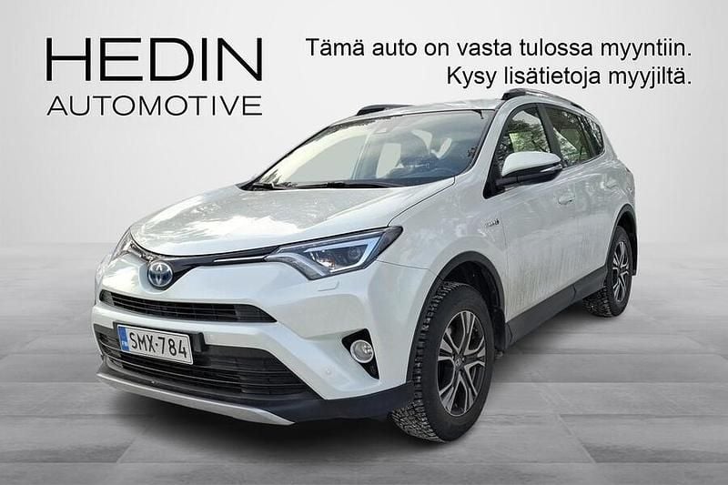 Käytetty Toyota RAV4 Hybrid Edition 155 HP (114 kW) 2018 Valkoinen Katumaasturi