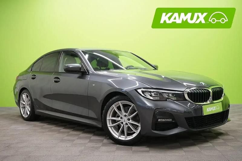 Hopea / harmaa Käytetty 2022 BMW 320e M Sport Sedan | 33 900 € (Hyvä tarjous) - Kuva 1/4
