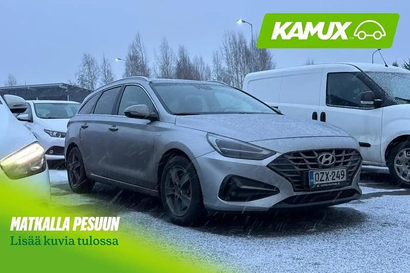 Hopea / harmaa Käytetty 2023 Hyundai i30 Comfort Farmari | 20 990 € (Perustarjous) - Kuva 1/4