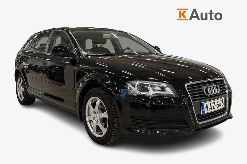 Käytetty Audi A3 Sportback Attraction 125 HP (91 kW) 2008 Musta Viistoperä