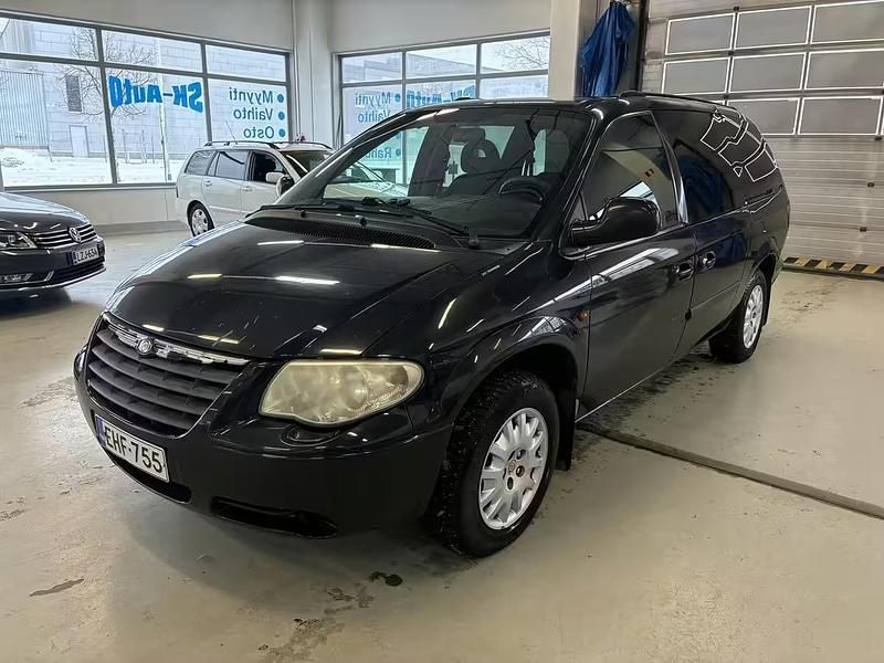 Käytetty Chrysler Voyager Touring 2006 Tila-auto