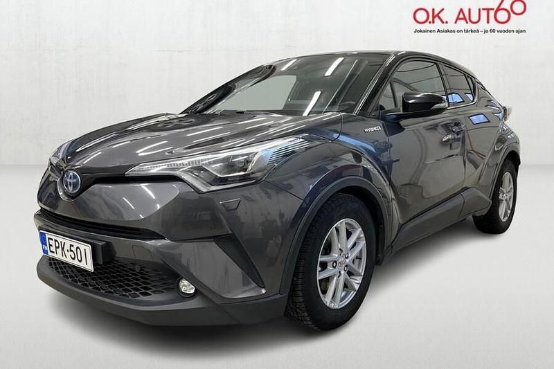 Käytetty Toyota C-HR 122 HP (89 kW) 2018 Katumaasturi