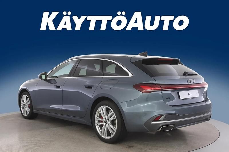 Uusi Audi A5 Advanced 299 HP (219 kW) 2025 Horizonsininen met. Coupe - kaksiovinen