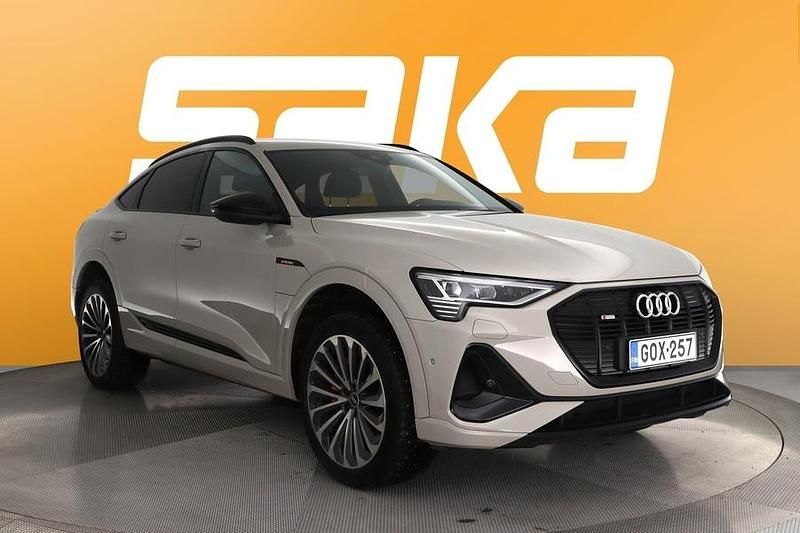 Käytetty Audi e-tron Sportback S-Line 300 kW (408 HP) 2021 Katumaasturi