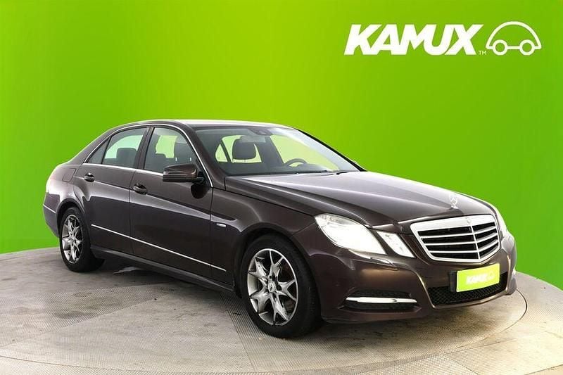 Ruskea Käytetty 2011 Mercedes E350 Sedan | 9 980 € (Supertarjous) - Kuva 1/3