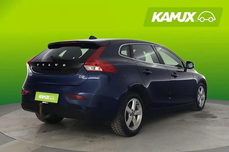 Käytetty Volvo V40 Business Edition 114 HP (83 kW) 2015 Sininen Sedan