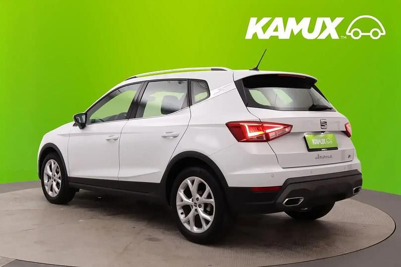 Käytetty Seat Arona FR 110 HP (80 kW) 2024 Valkoinen Katumaasturi