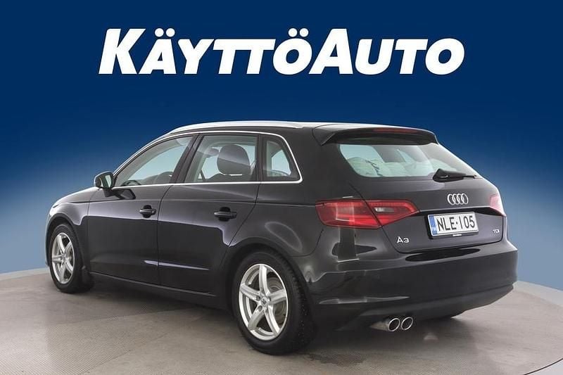Käytetty Audi A3 Sportback Business 150 HP (110 kW) 2014 Musta Viistoperä