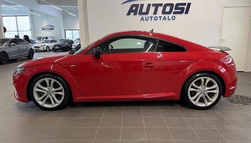 Käytetty Audi TT Advanced 230 HP (169 kW) 2015 Punainen Coupe - kaksiovinen