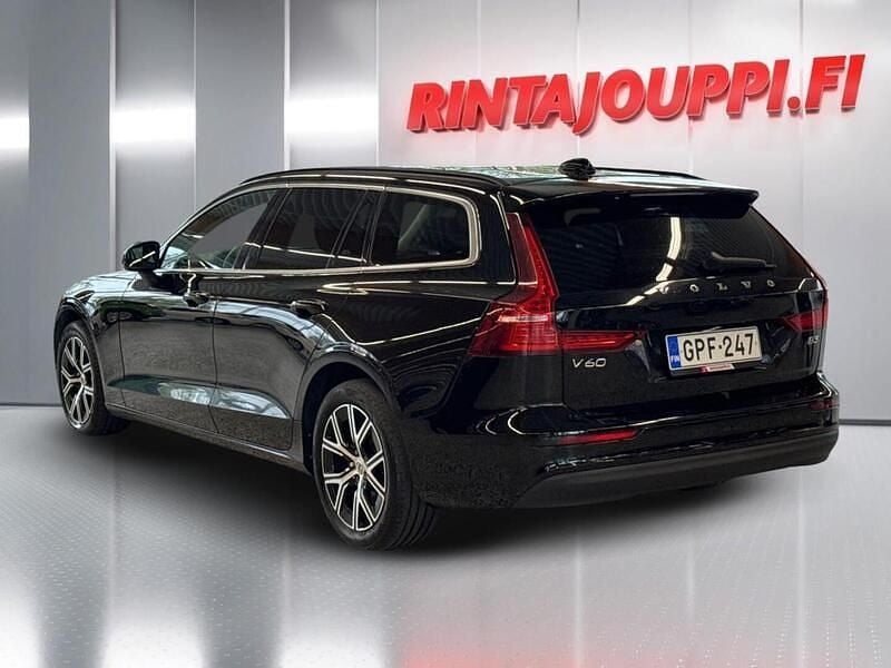 Käytetty Volvo V60 Business Edition 163 HP (119 kW) 2023 Musta Farmari