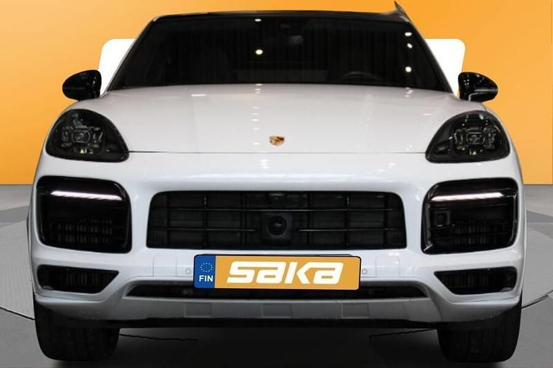 Käytetty Porsche Cayenne Platinum Edition 462 HP (339 kW) 2023 Katumaasturi