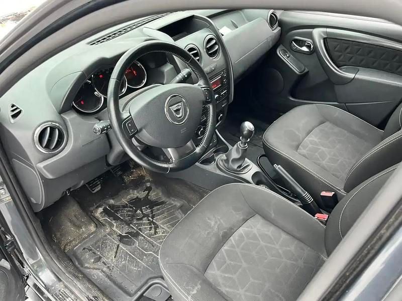 Käytetty Dacia Duster Lauréate 150 HP (110 kW) 2014 Hopea / harmaa Katumaasturi