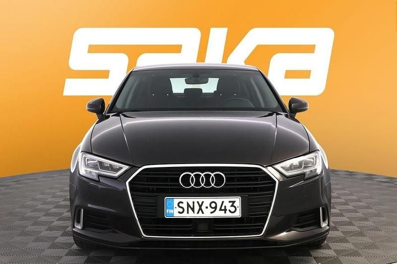 Käytetty Audi A3 Business 150 HP (110 kW) 2017 Sedan