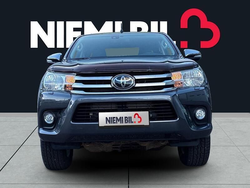 Käytetty Toyota HiLux 150 HP (110 kW) 2016 Nouto