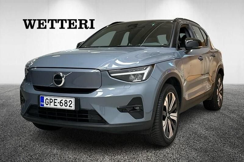 Harmaa Käytetty 2023 Volvo XC40 Plus Katumaasturi | 32 900 € (Perustarjous) - Kuva 1/4