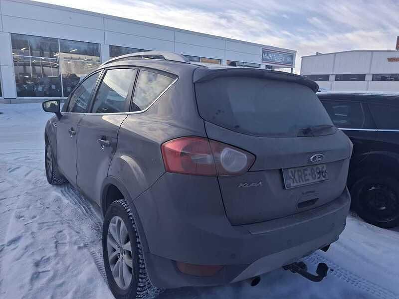 Käytetty Ford Kuga Titanium 140 HP (102 kW) 2012 Katumaasturi