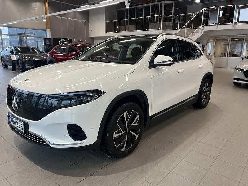 Käytetty Mercedes EQA300 167 kW (228 HP) 2024 Valkoinen Katumaasturi