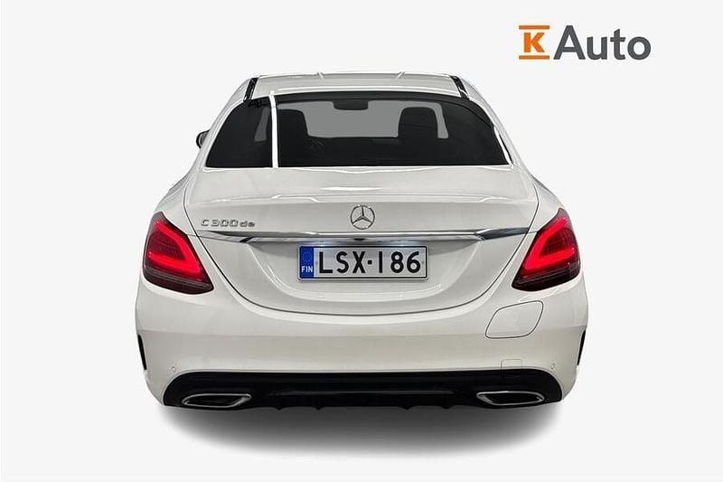 Käytetty Mercedes C300e Business 194 HP (142 kW) 2020 Sedan