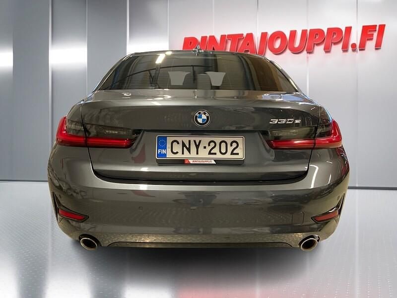 Käytetty BMW 330e Sport Line 292 HP (214 kW) 2020 Sedan