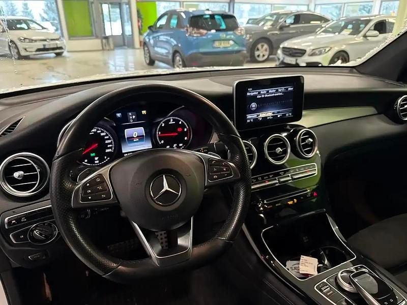 Käytetty Mercedes GLC250 Business 204 HP (150 kW) 2016 Valkoinen Katumaasturi