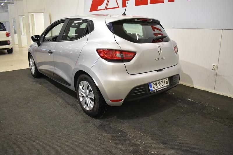 Käytetty Renault Clio IV LIMITED 73 HP (53 kW) 2017 Viistoperä