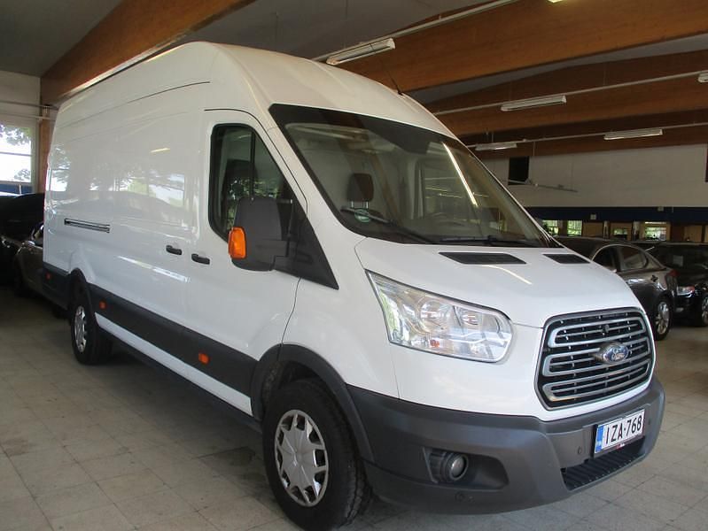 Käytetty Ford Transit Trend 131 HP (96 kW) 2019 Valkoinen Van