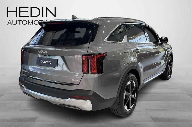 Käytetty Kia Sorento 253 HP (186 kW) 2025 Harmaa Katumaasturi