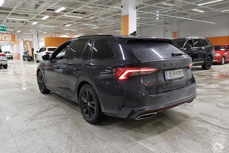 Käytetty Skoda Octavia RS 150 HP (110 kW) 2021 Farmari