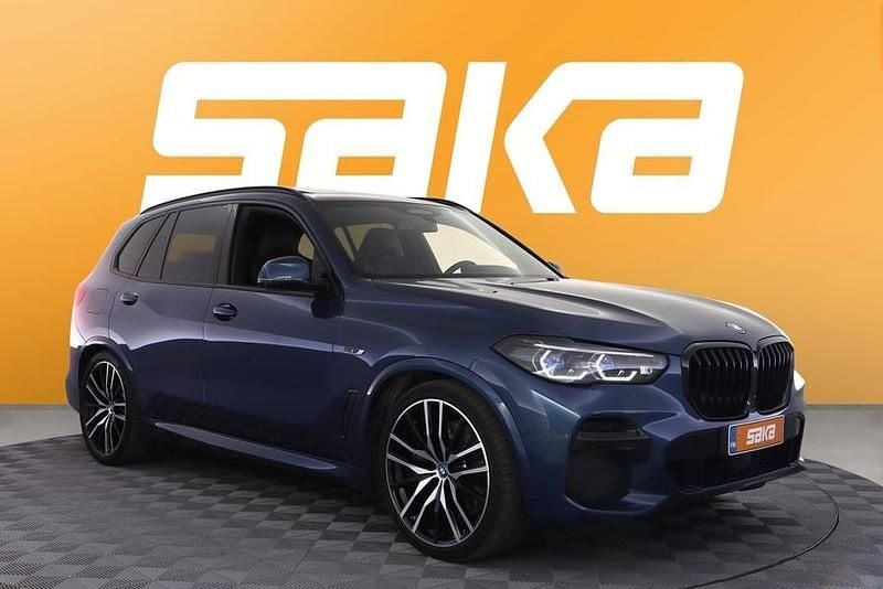 Käytetty 2022 BMW X5 Comfort Edition Katumaasturi | 72 800 € - Kuva 1/3