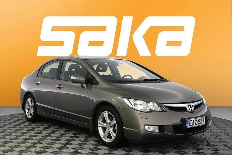 Käytetty Honda Civic Executive 140 HP (102 kW) 2008 Sedan