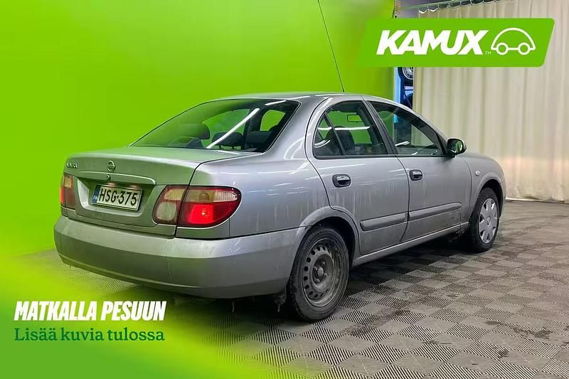 Käytetty Nissan Almera 98 HP (72 kW) 2007 Hopea / harmaa Sedan