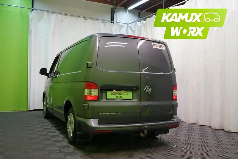 Käytetty VW T5 140 HP (102 kW) 2014 Hopea / harmaa Van