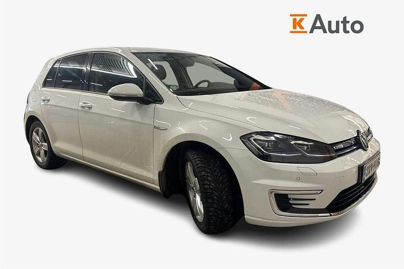 Käytetty VW e-Golf 100 kW (136 HP) 2020 Valkoinen Viistoperä