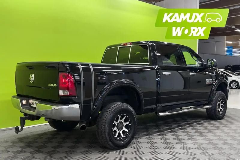 Käytetty Dodge Ram 355 HP (261 kW) 2013 Musta Nouto