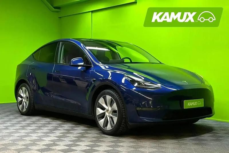 Käytetty Tesla Model Y 378 kW (514 HP) 2022 Sininen Katumaasturi