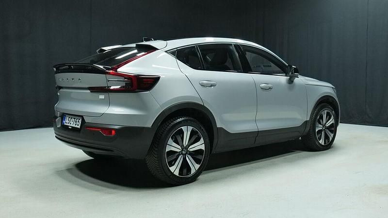 Käytetty Volvo C40 Plus 169 kW (231 HP) 2023 Katumaasturi