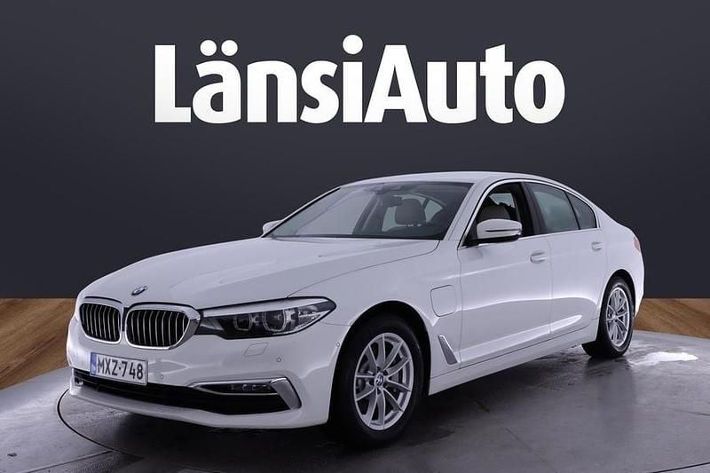 Käytetty BMW 530e Luxury Line 252 HP (185 kW) 2020 Valkoinen Sedan