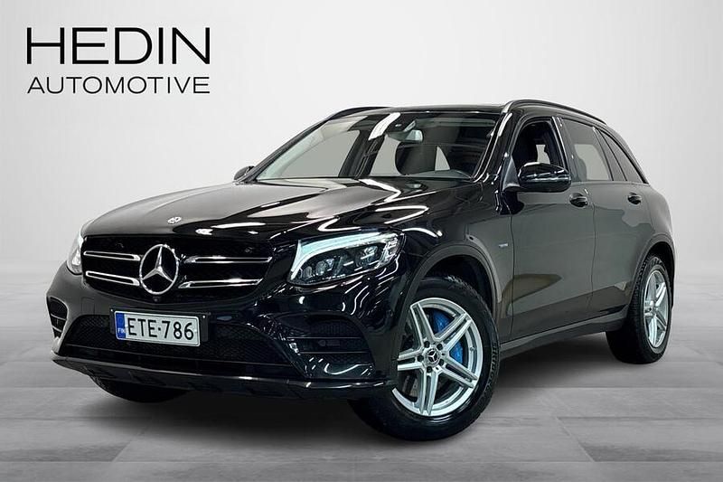 Musta Käytetty 2017 Mercedes GLC350 Business Katumaasturi | 22 590 € (Hieman kallis) - Kuva 1/3