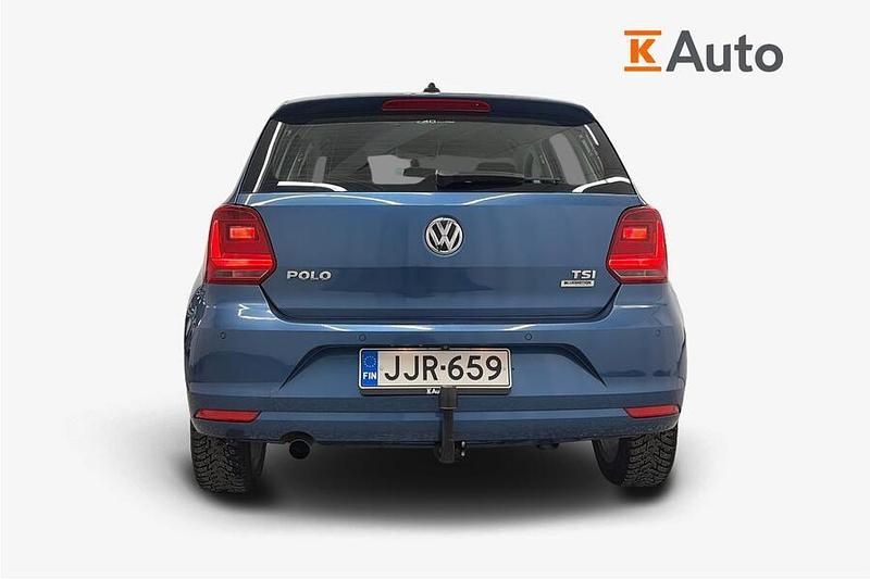 Käytetty VW Polo Highline 110 HP (80 kW) 2015 Sininen Viistoperä