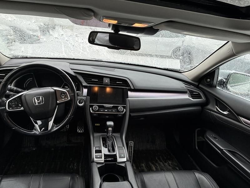 Käytetty Honda Civic Sport Plus 182 HP (133 kW) 2018 Sedan