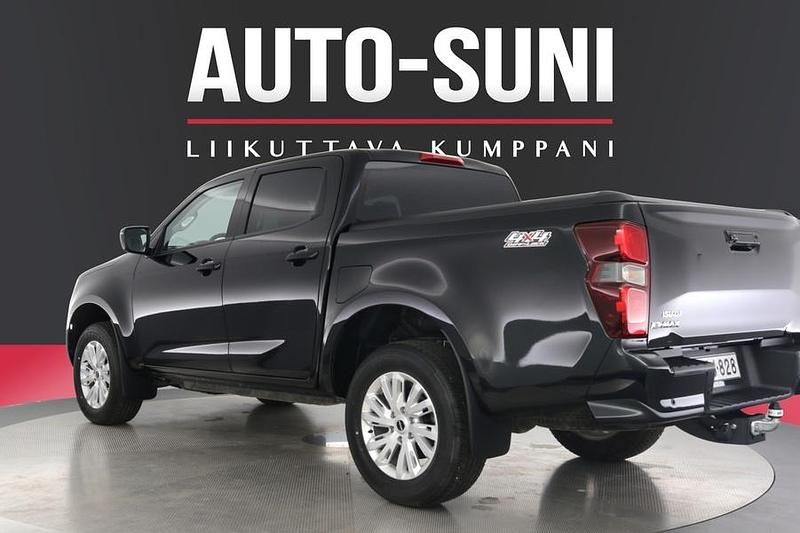 Uusi Isuzu D-Max 163 HP (119 kW) 2025 Musta Nouto